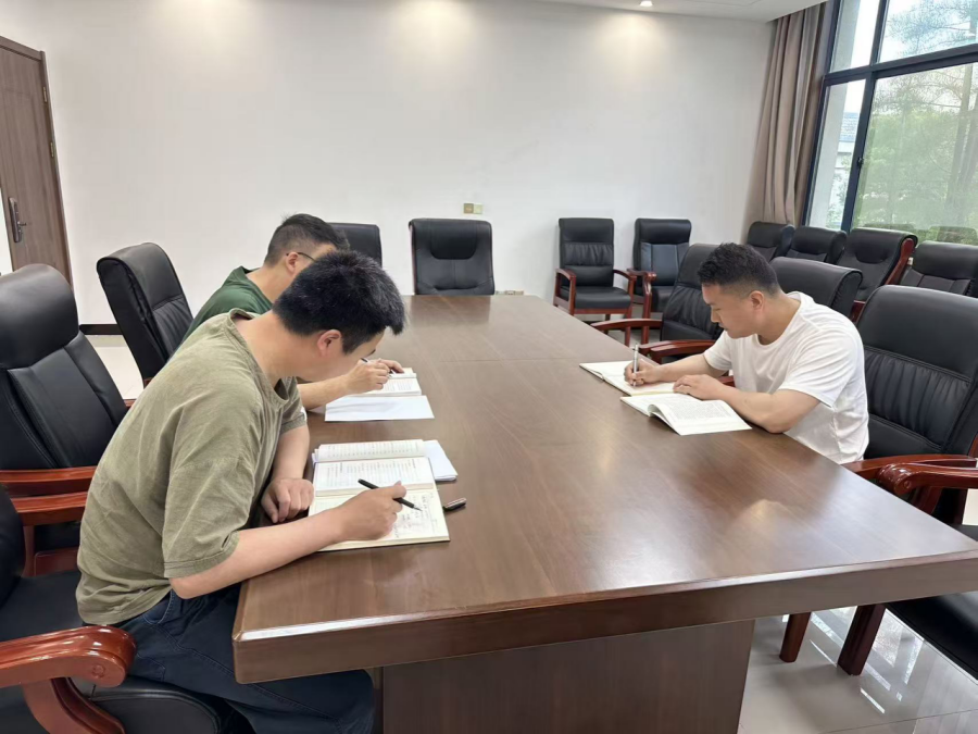 小课堂9.jpg